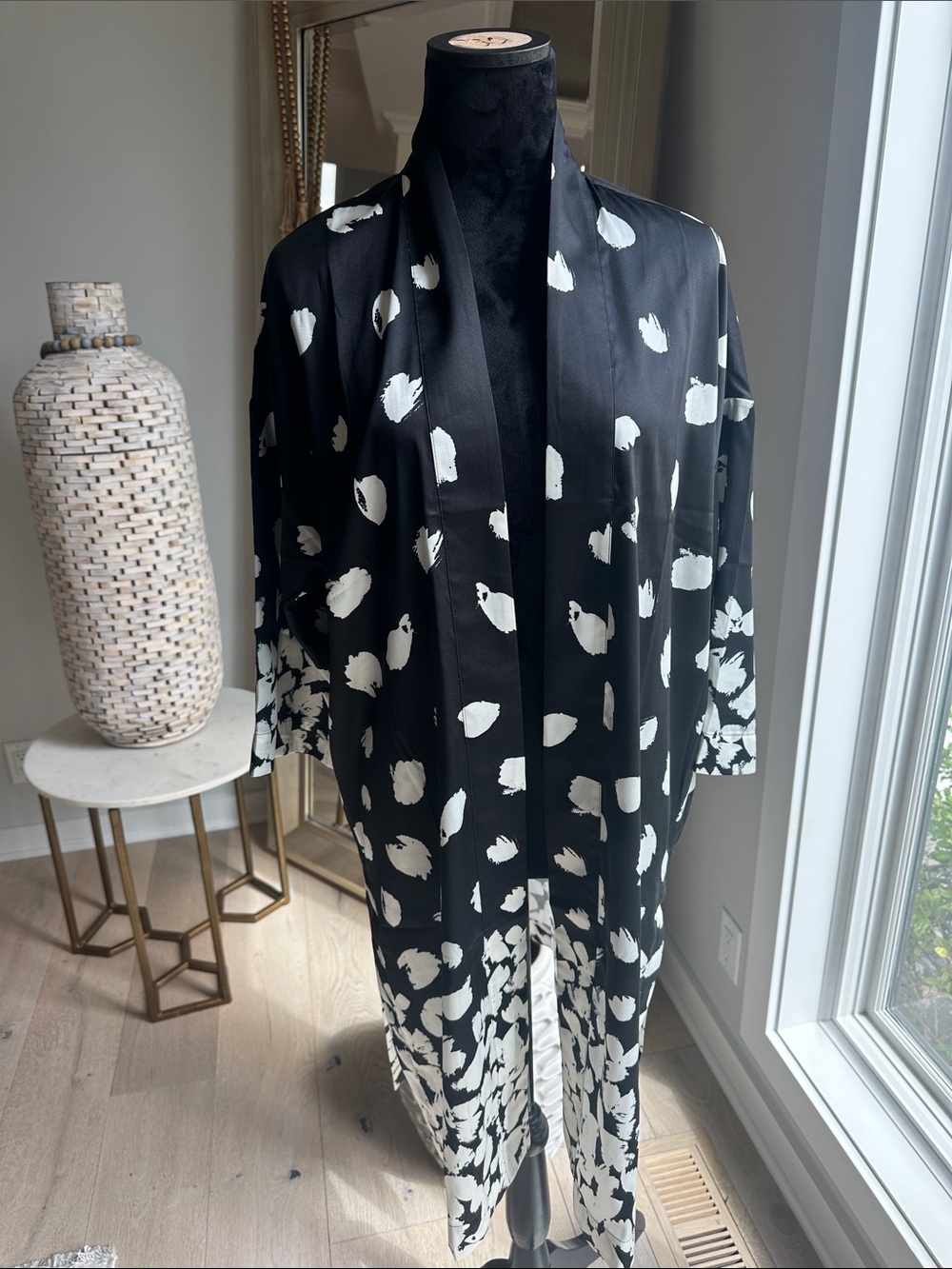 Chico's Black & White Floral-Print Kimono Jacket